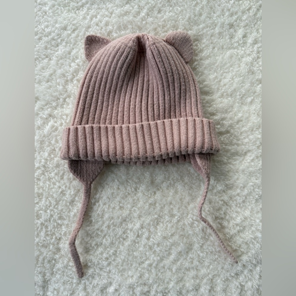 Pink hat